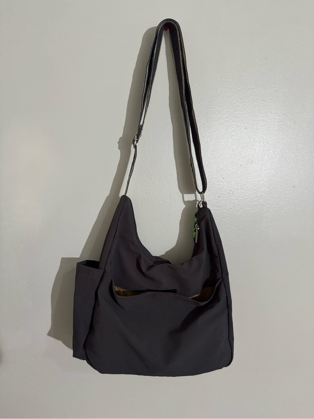 Stylish Dark Grey Crossbody Shoulder Bag with Green Charm - Picture 3 of 6